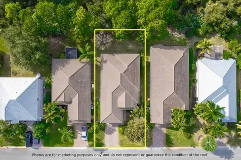 235 11th Square SW Vero Beach FL 32962