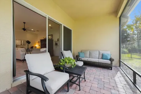 235 11th Square SW Vero Beach FL 32962