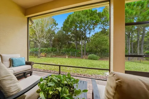 235 11th Square SW Vero Beach FL 32962