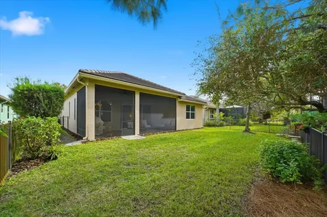 235 11th Square SW Vero Beach FL 32962