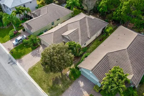 235 11th Square SW Vero Beach FL 32962