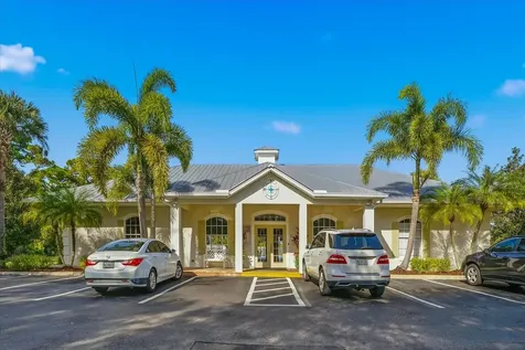 235 11th Square SW Vero Beach FL 32962
