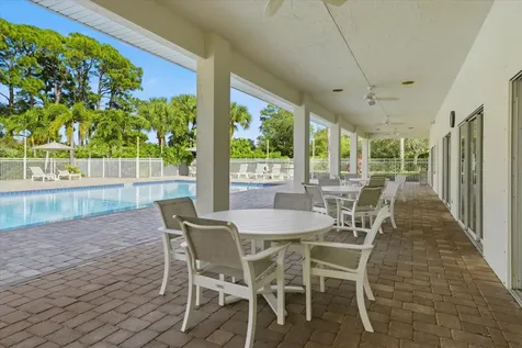 235 11th Square SW Vero Beach FL 32962