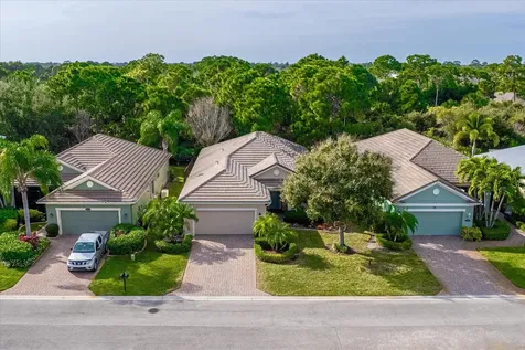 235 11th Square SW Vero Beach FL 32962