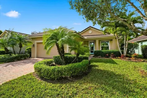 235 11th Square SW Vero Beach FL 32962