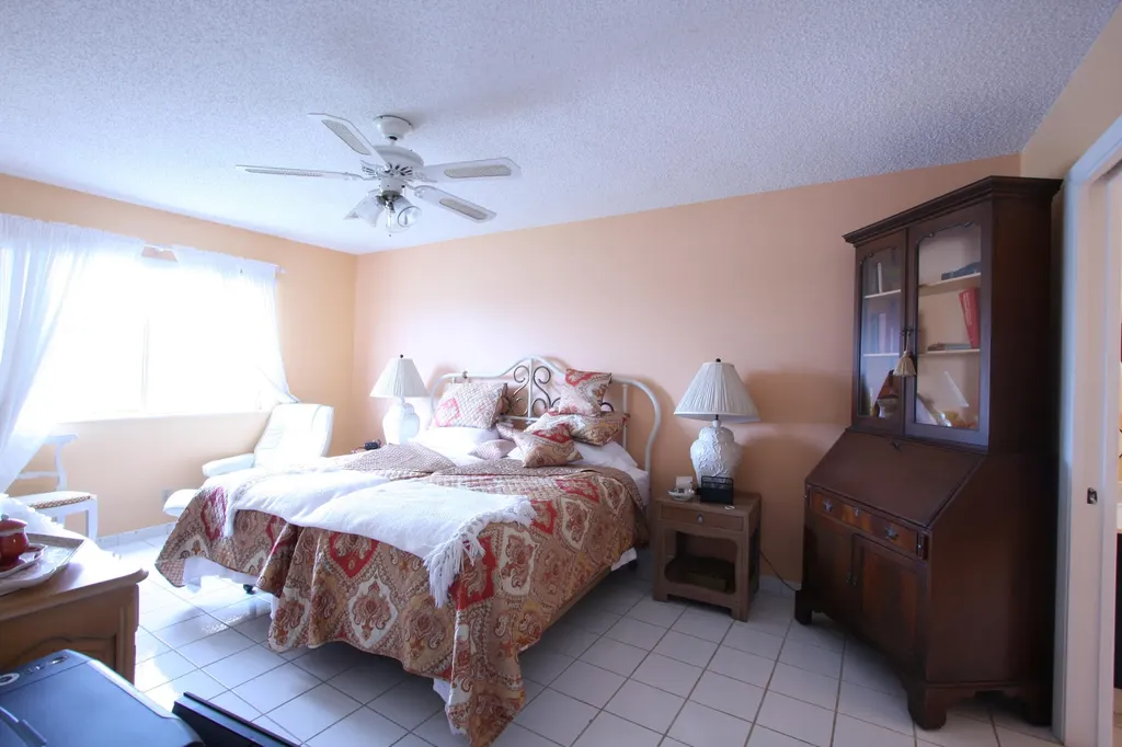 6768 N 10th Avenue N Lake Worth FL 33467