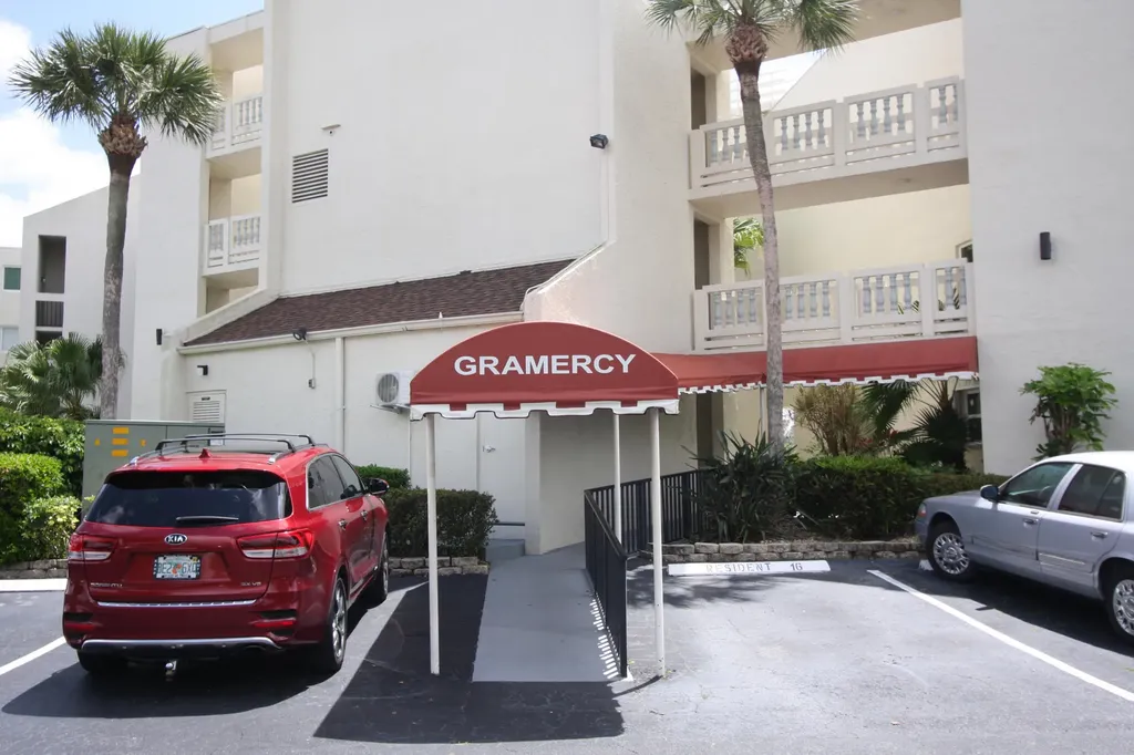6768 N 10th Avenue N Lake Worth FL 33467