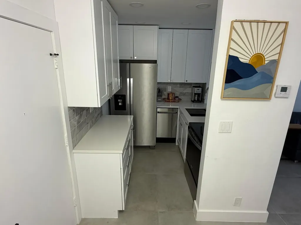 298 SW 6th Street Boca Raton FL 33432