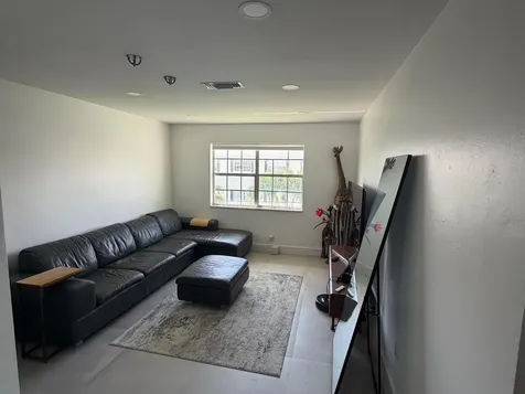 298 SW 6th Street Boca Raton FL 33432