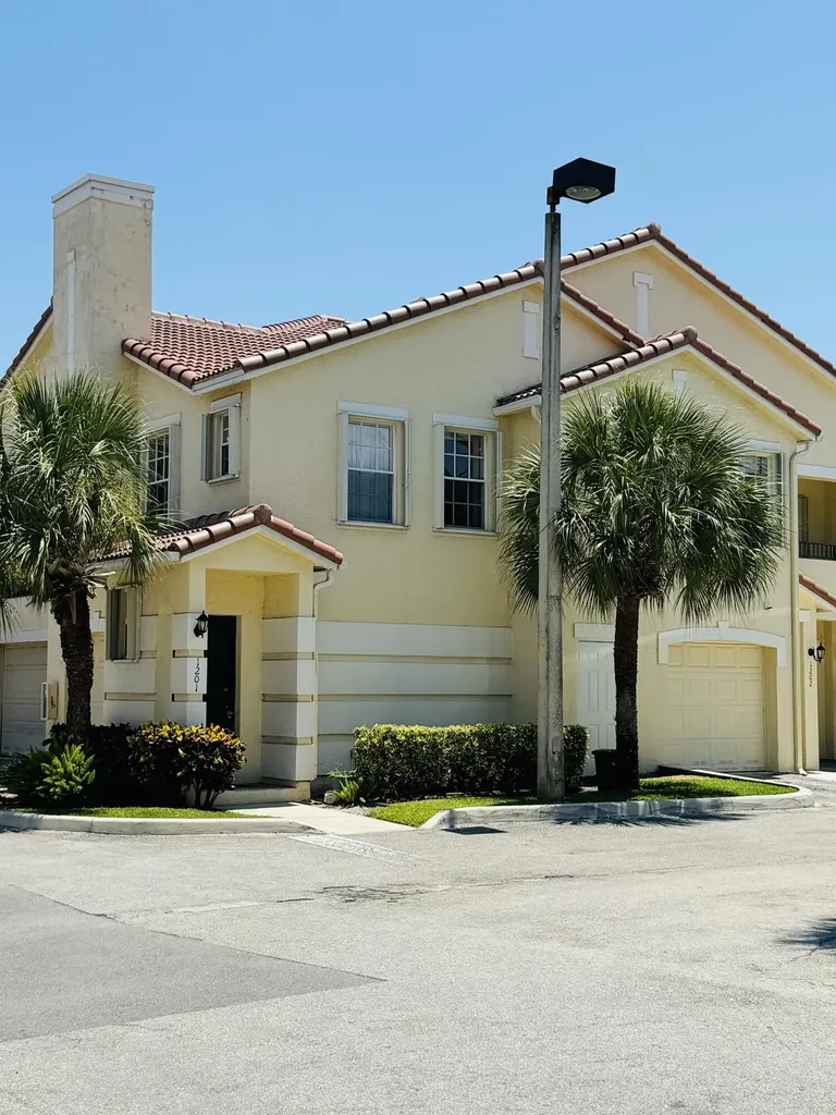 1201 Belmont Place Boynton Beach FL 33436