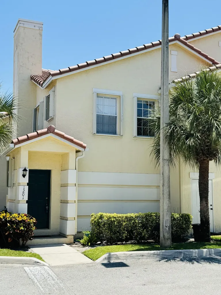 1201 Belmont Place Boynton Beach FL 33436