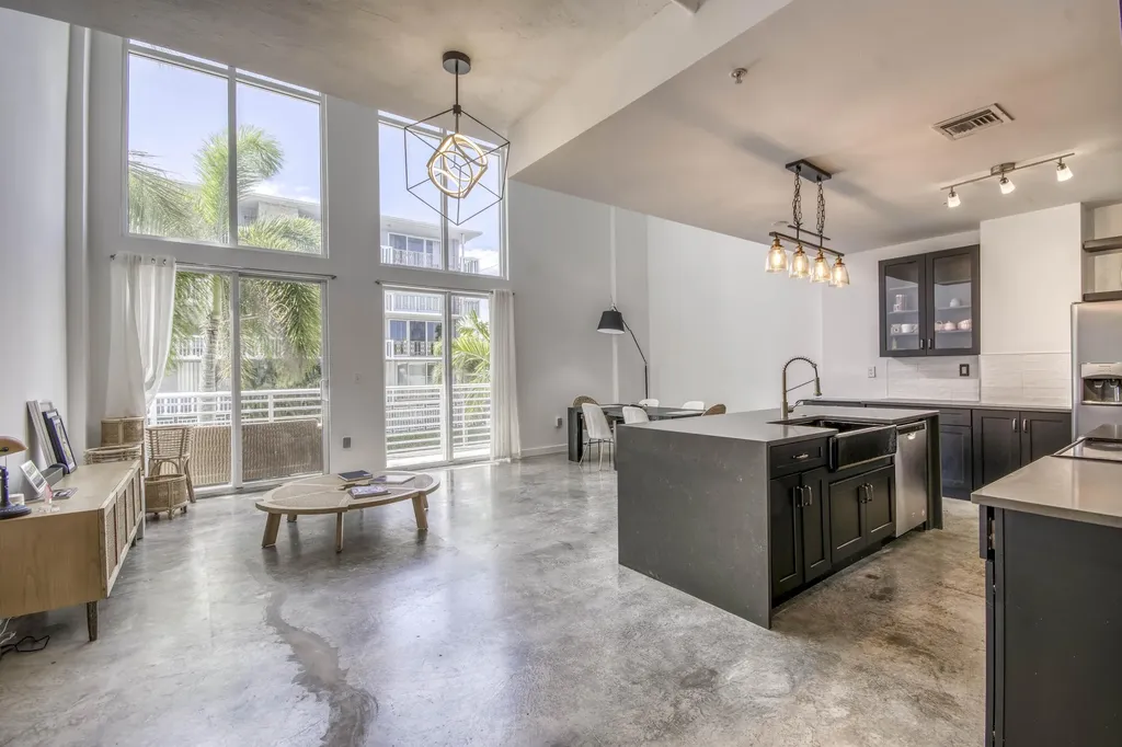 108 Lake Avenue Lake Worth Beach FL 33460