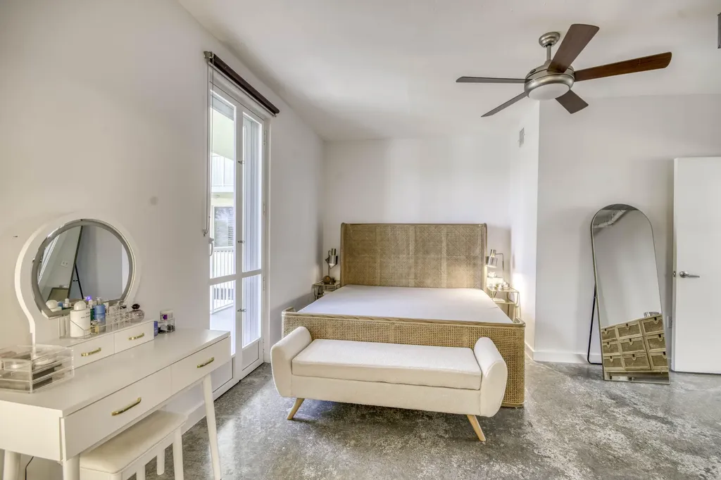 108 Lake Avenue Lake Worth Beach FL 33460