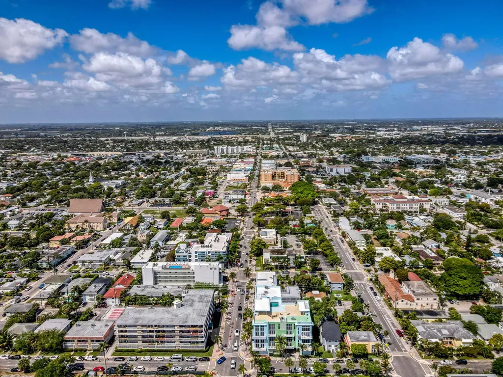 108 Lake Avenue Lake Worth Beach FL 33460