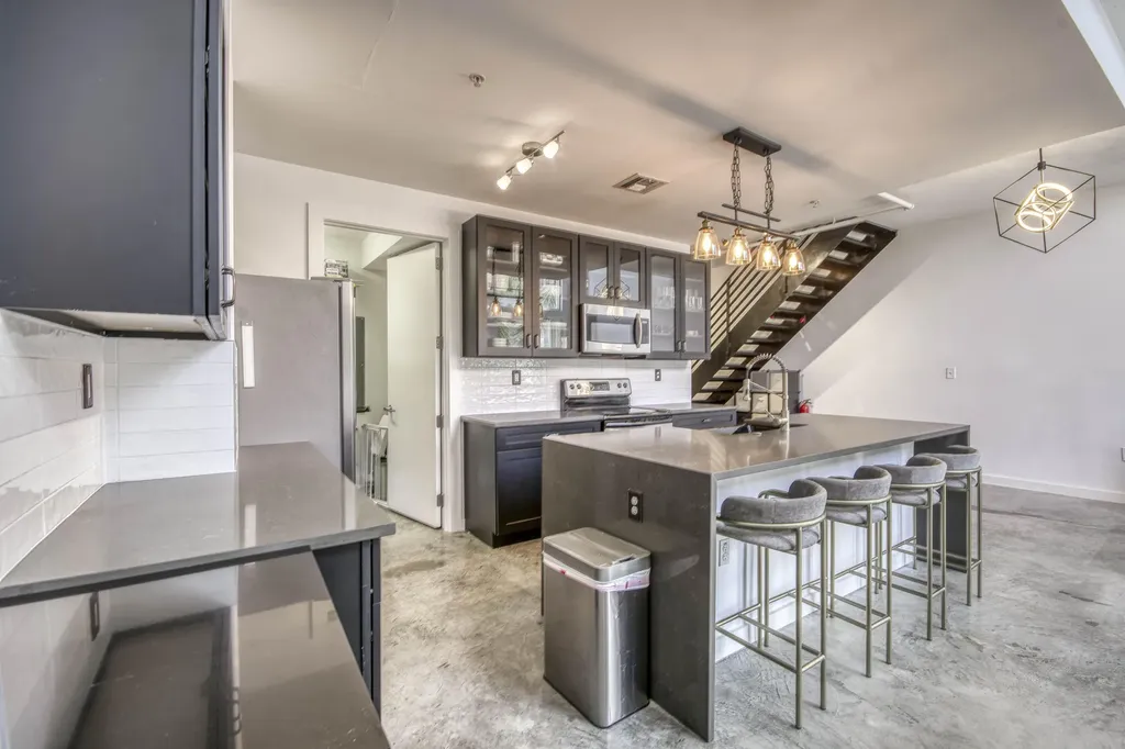 108 Lake Avenue Lake Worth Beach FL 33460