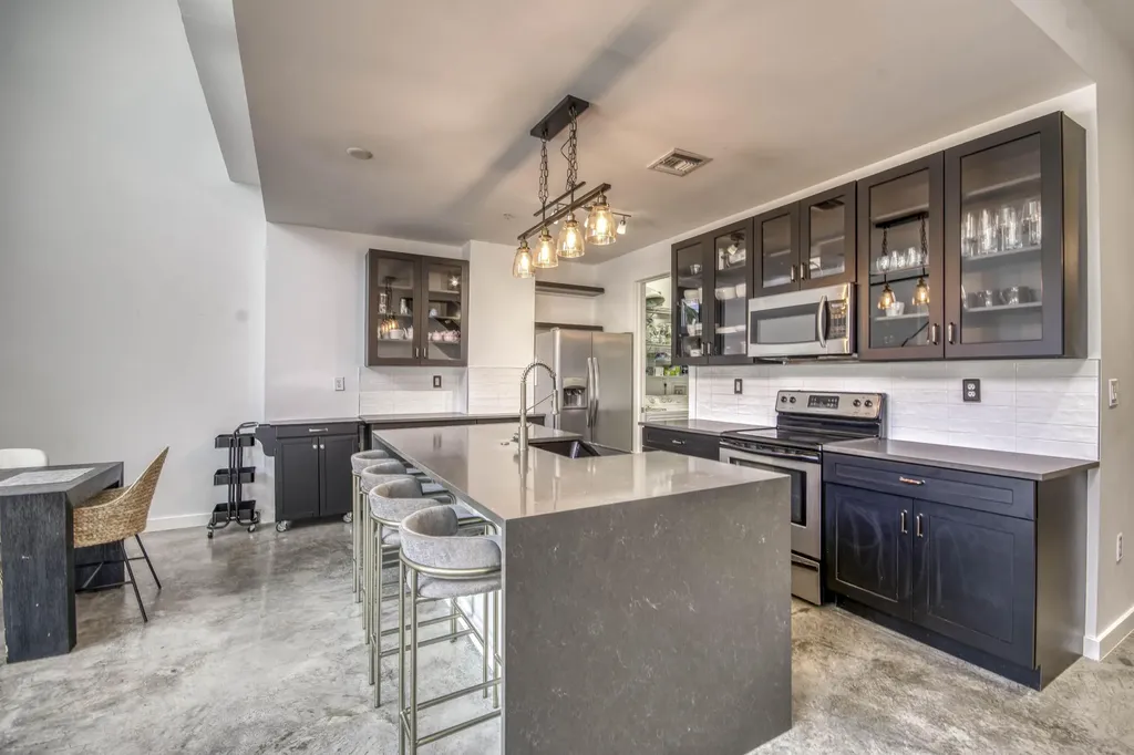 108 Lake Avenue Lake Worth Beach FL 33460
