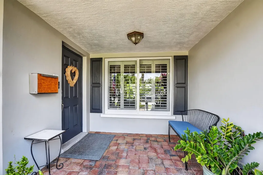 1388 Walnut Terrace Boca Raton FL 33486