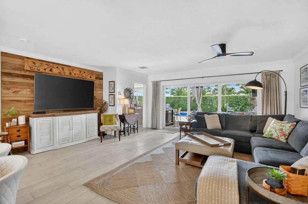 1388 Walnut Terrace Boca Raton FL 33486