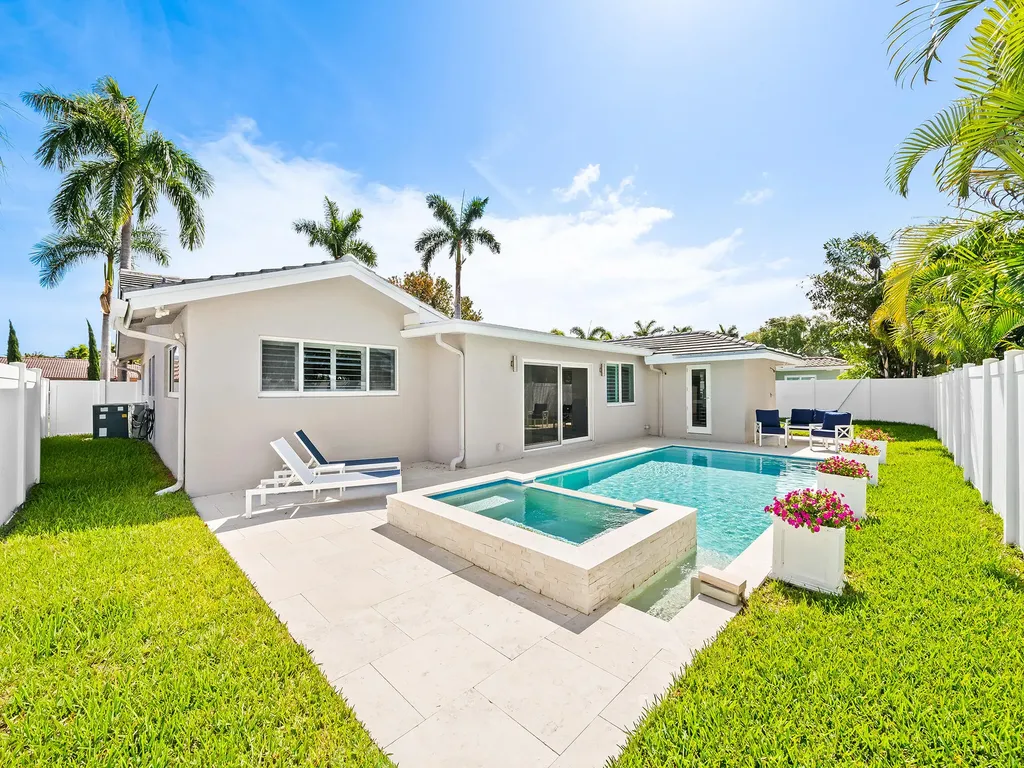 6611 NE 21st Lane Fort Lauderdale FL 33308
