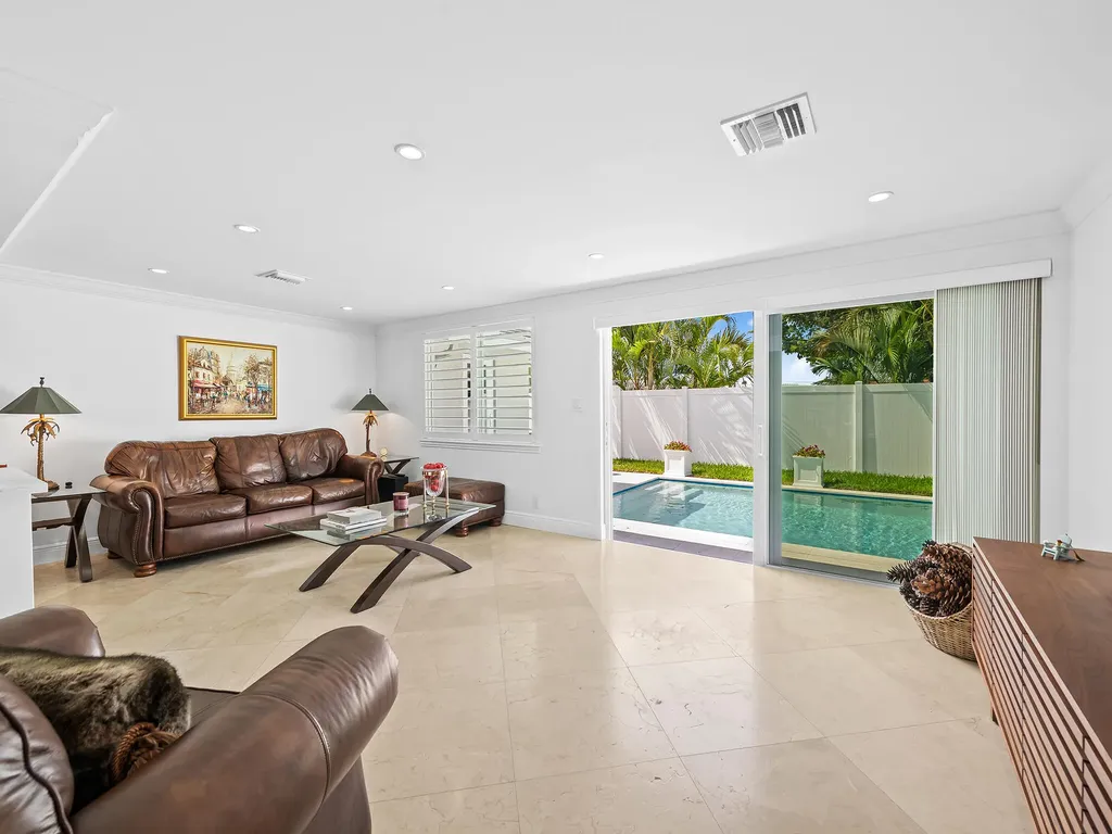 6611 NE 21st Lane Fort Lauderdale FL 33308