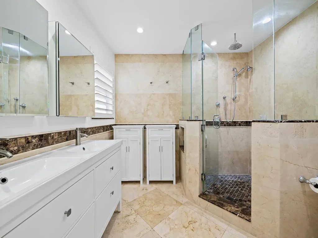 6611 NE 21st Lane Fort Lauderdale FL 33308