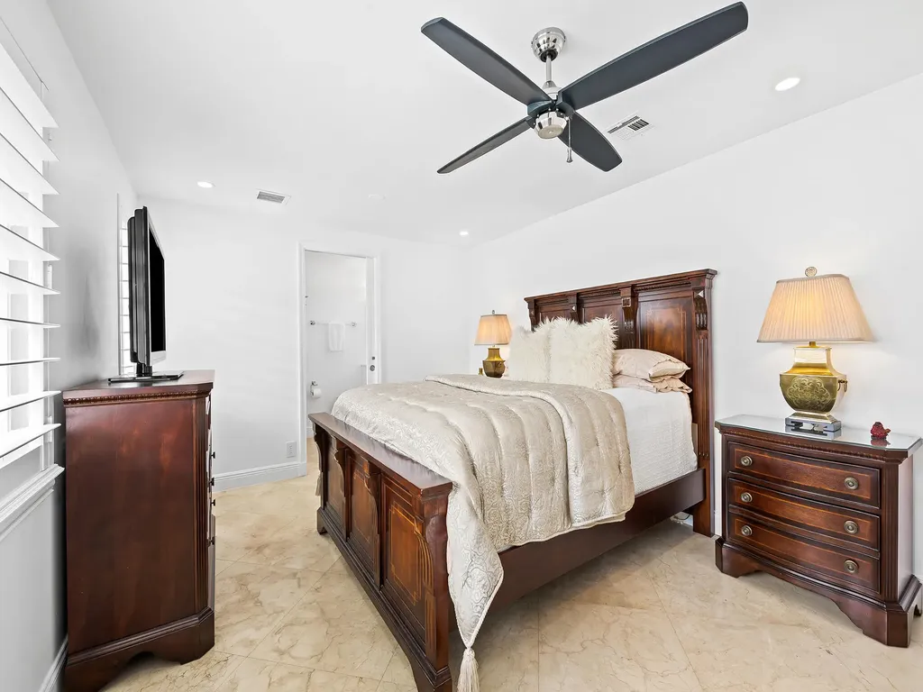 6611 NE 21st Lane Fort Lauderdale FL 33308