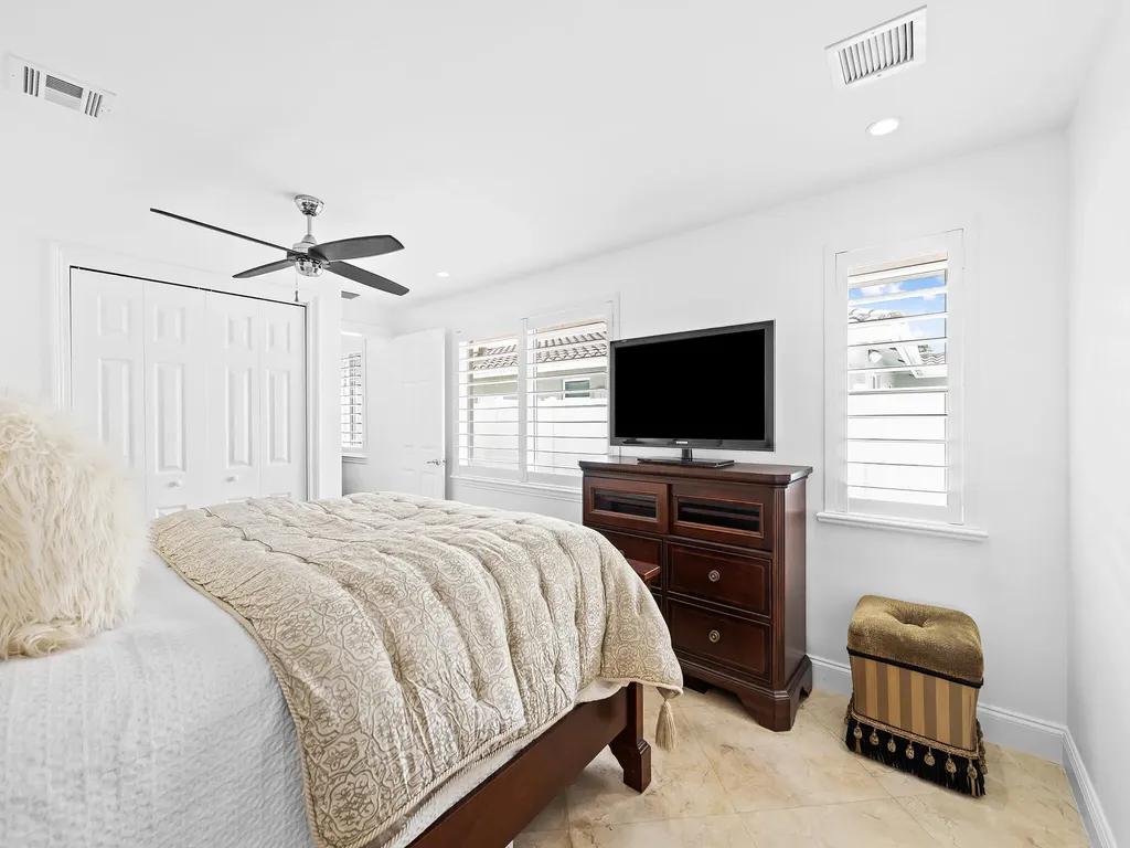6611 NE 21st Lane Fort Lauderdale FL 33308