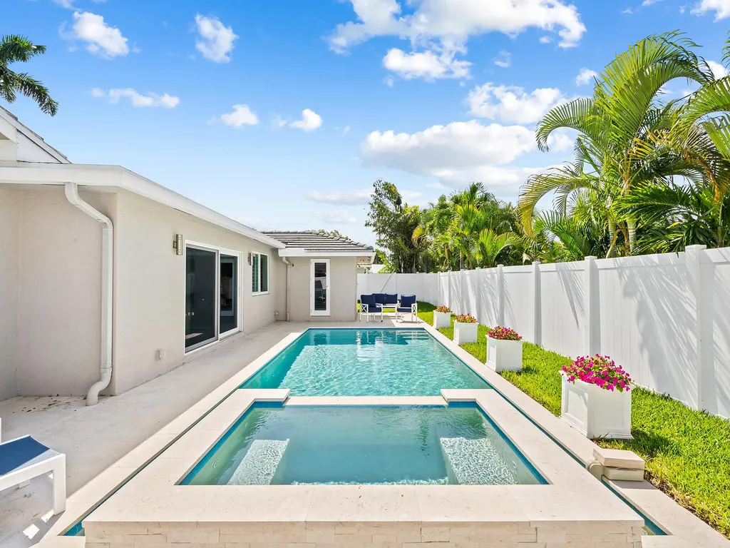 6611 NE 21st Lane Fort Lauderdale FL 33308