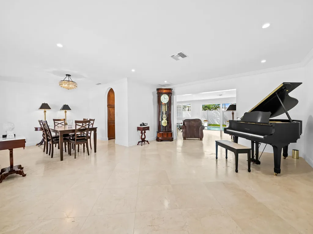 6611 NE 21st Lane Fort Lauderdale FL 33308