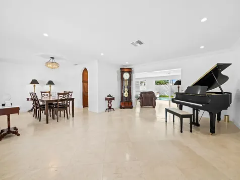 6611 NE 21st Lane Fort Lauderdale FL 33308