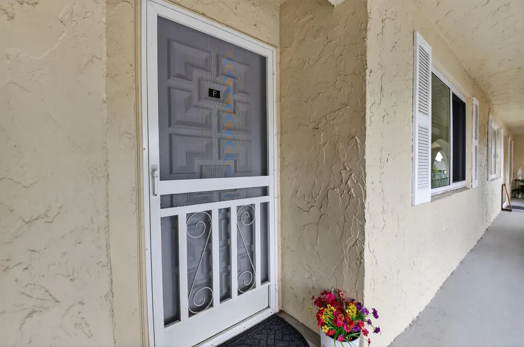 13767 Flora Place Delray Beach FL 33484
