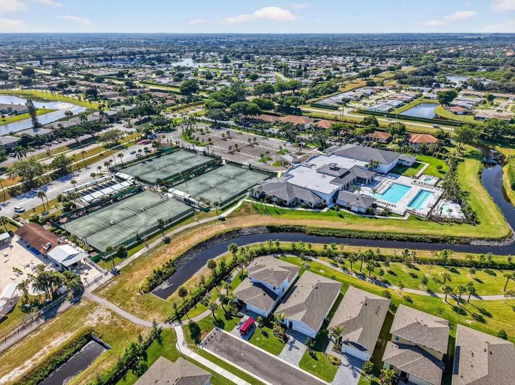 13767 Flora Place Delray Beach FL 33484