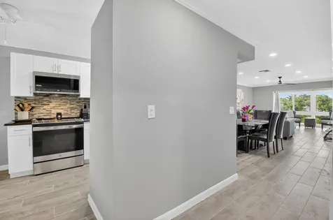 13767 Flora Place Delray Beach FL 33484