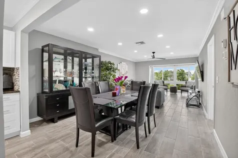13767 Flora Place Delray Beach FL 33484