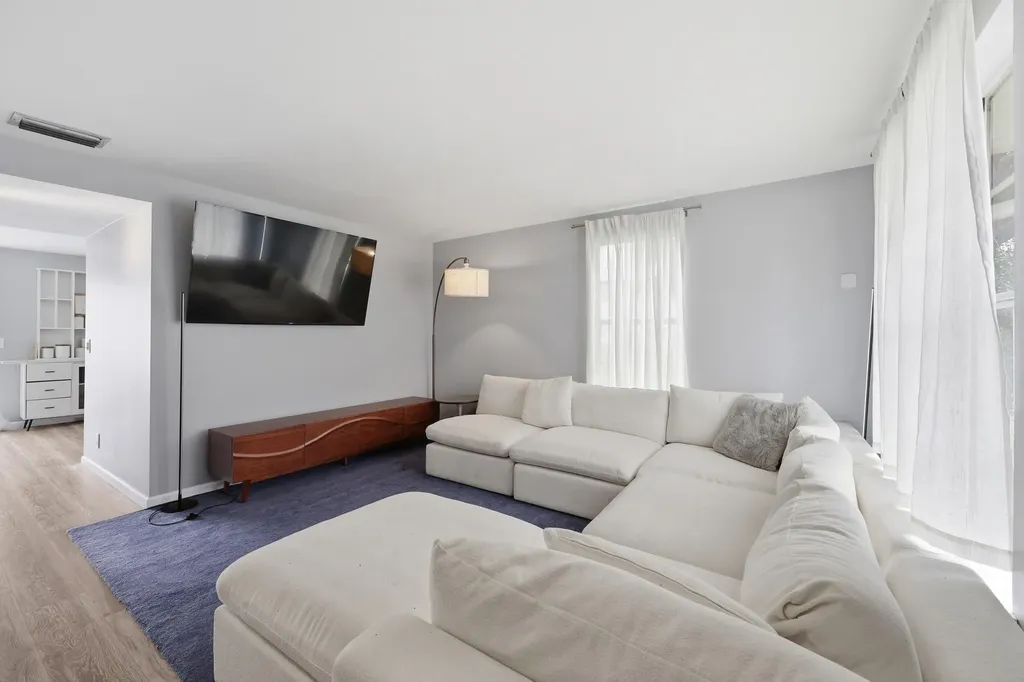 218 Old English Drive Jupiter FL 33458