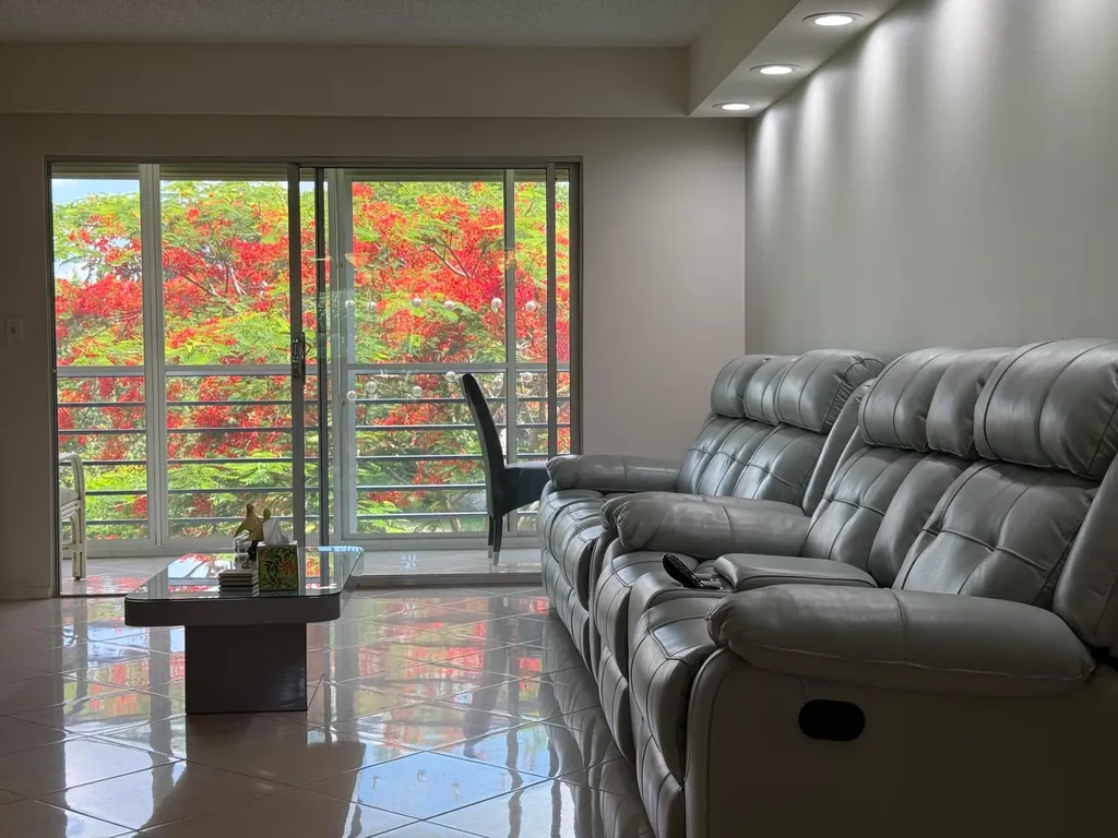 4701 Martinique Drive Coconut Creek FL 33066