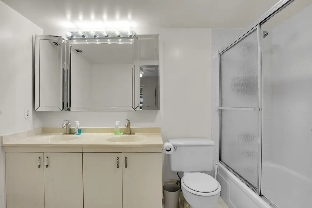 4701 Martinique Drive Coconut Creek FL 33066