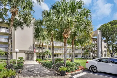 4701 Martinique Drive Coconut Creek FL 33066