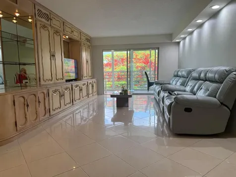 4701 Martinique Drive Coconut Creek FL 33066