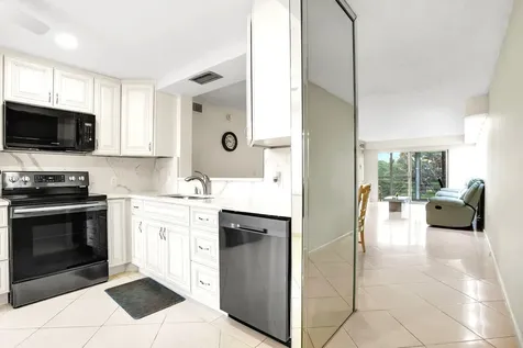 4701 Martinique Drive Coconut Creek FL 33066