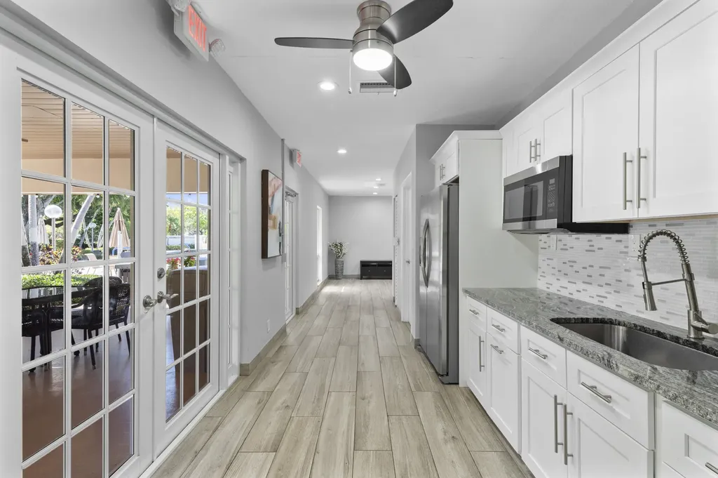 3499 Oaks Way Pompano Beach FL 33069
