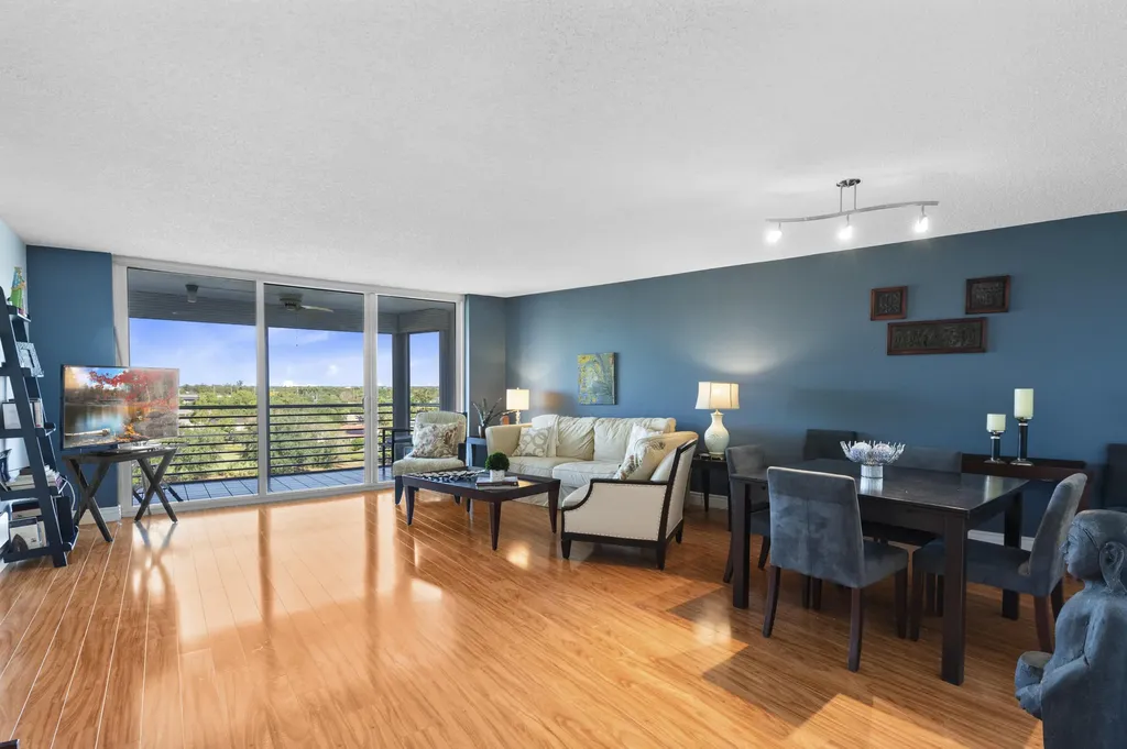 3499 Oaks Way Pompano Beach FL 33069
