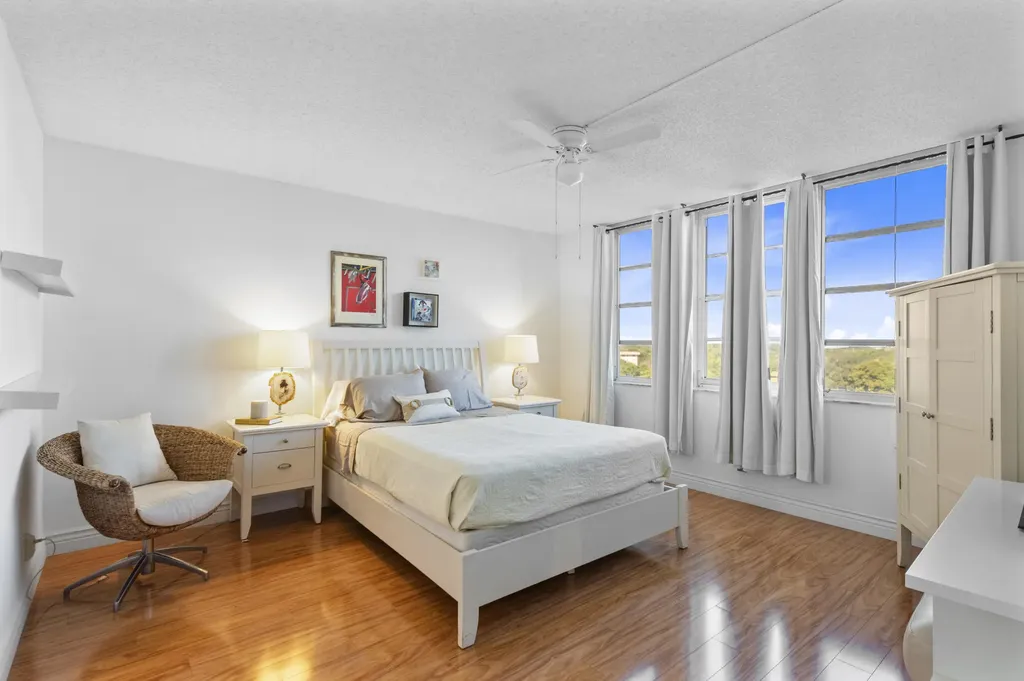 3499 Oaks Way Pompano Beach FL 33069