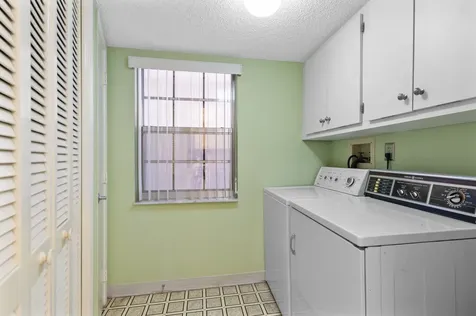 3499 Oaks Way Pompano Beach FL 33069