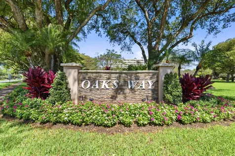 3499 Oaks Way Pompano Beach FL 33069
