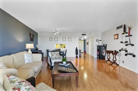 3499 Oaks Way Pompano Beach FL 33069