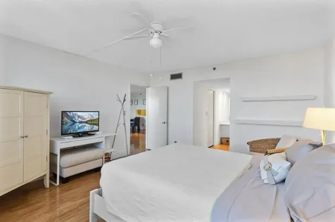 3499 Oaks Way Pompano Beach FL 33069
