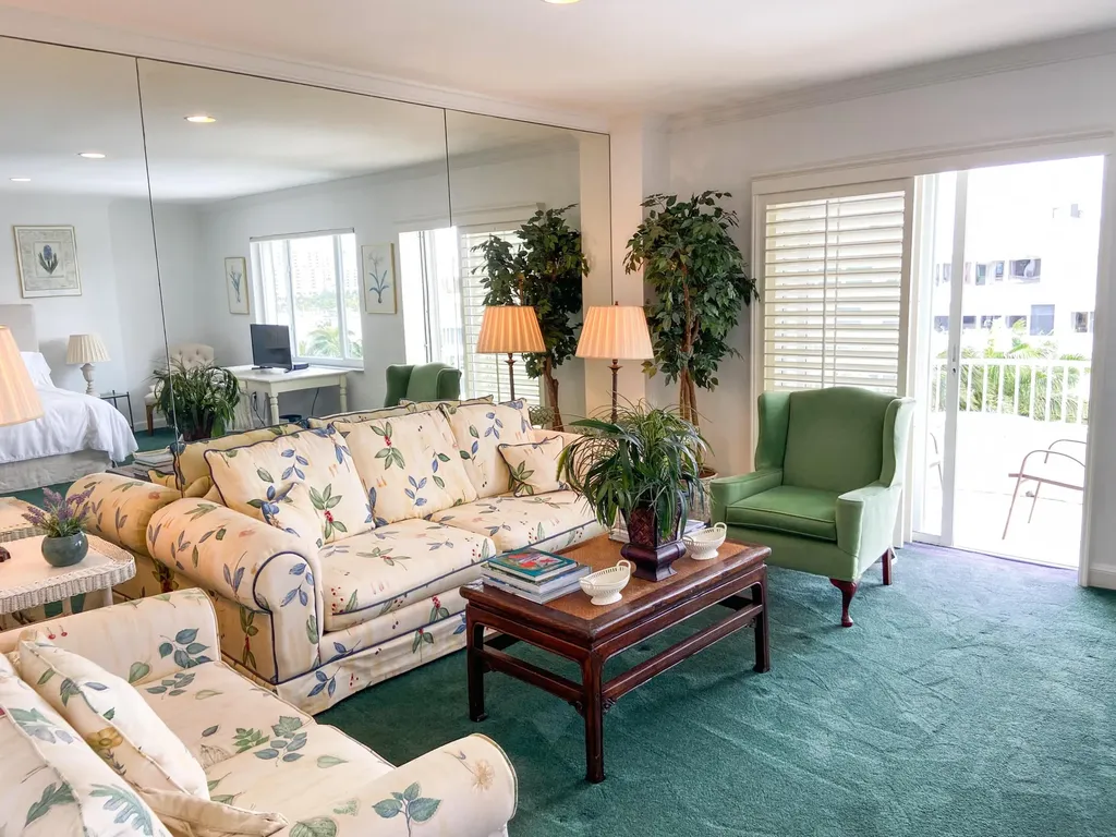 44 Cocoanut Row Palm Beach FL 33480
