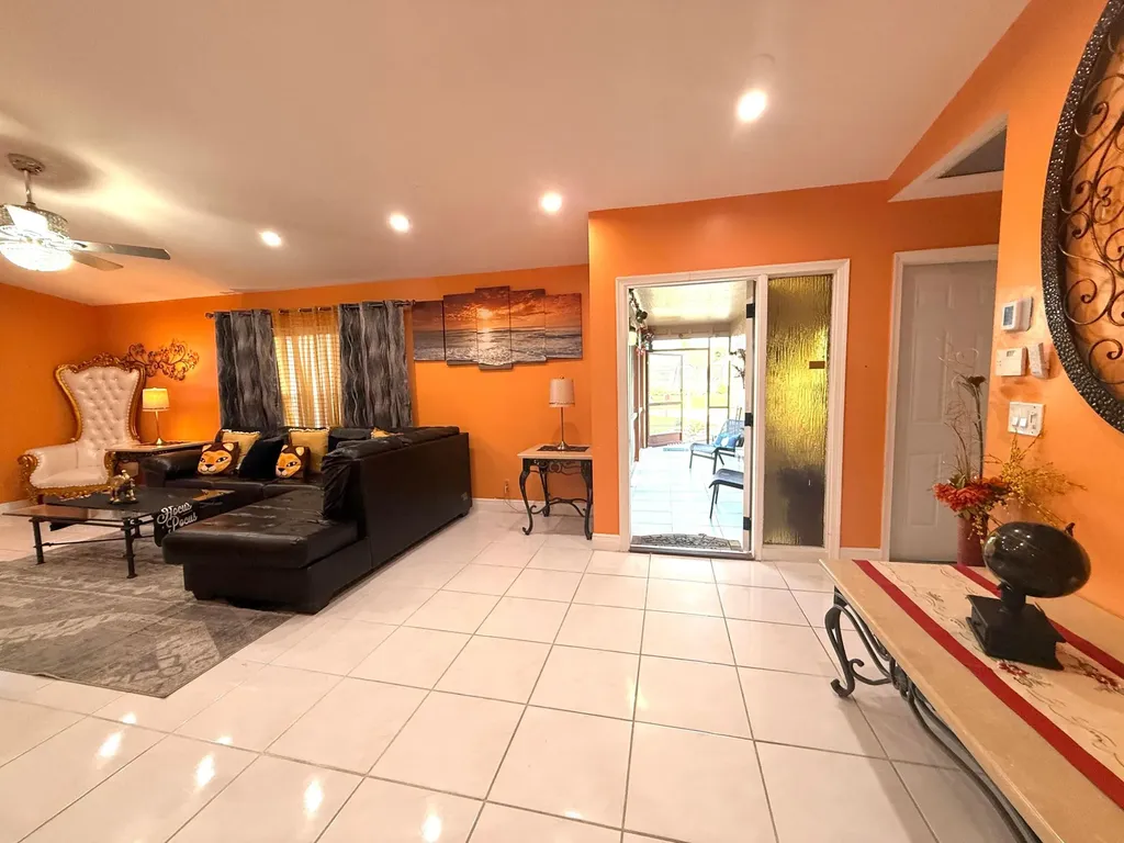 5279 W Woodstone Circle Circle W Lake Worth FL 33463