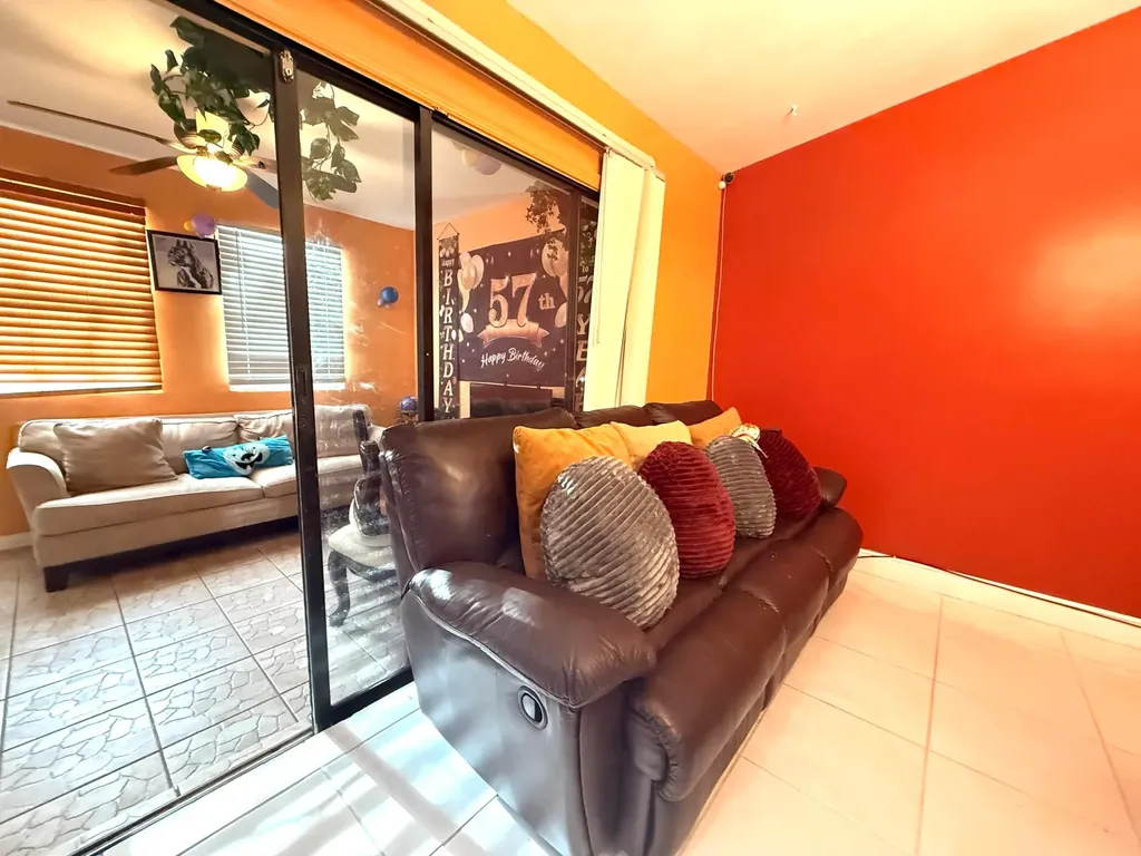 5279 W Woodstone Circle Circle W Lake Worth FL 33463